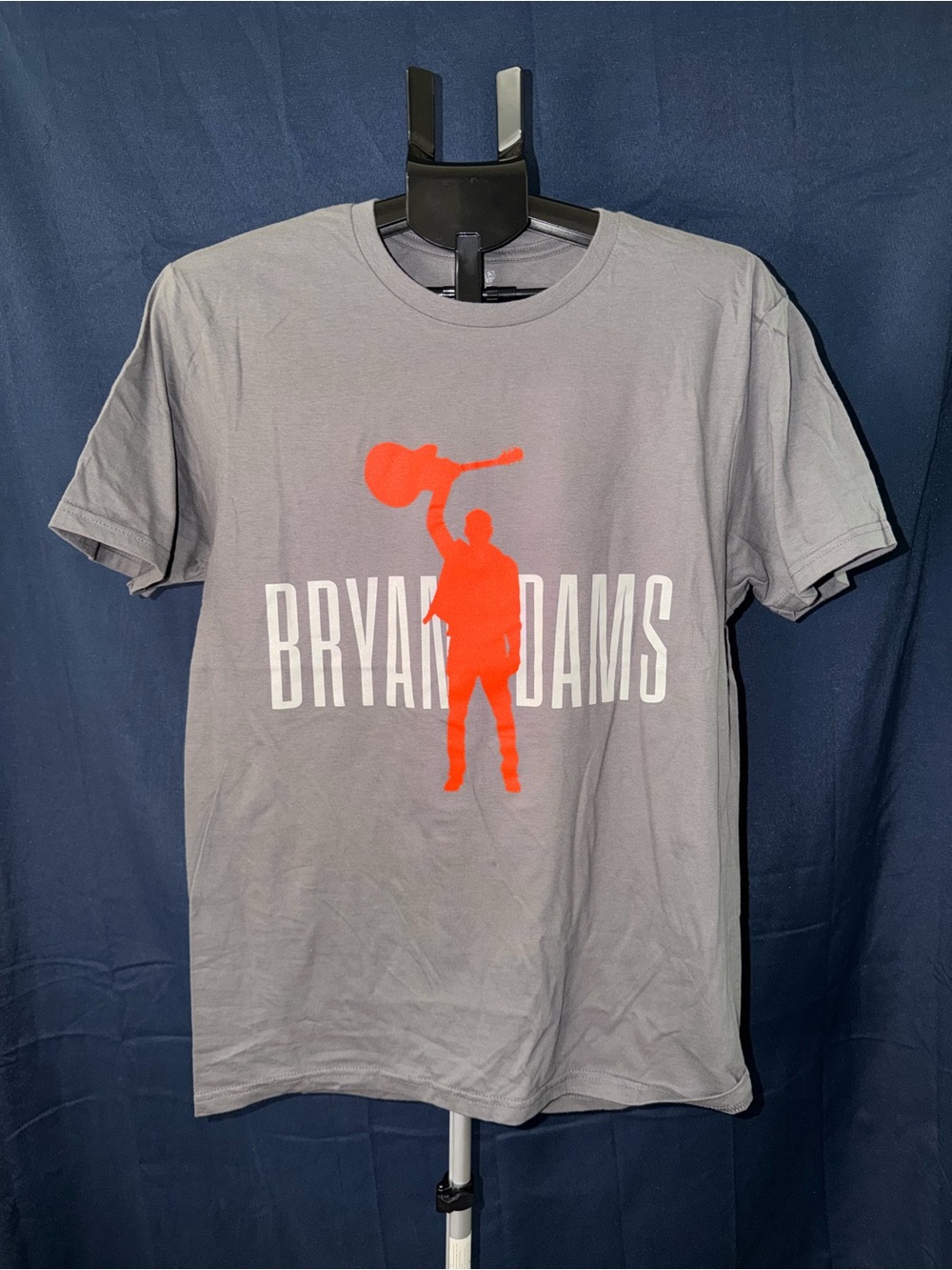 Bryan Adams Graphic Tour Tee Shirt – Gray/Red Concert Band Tee Medium
